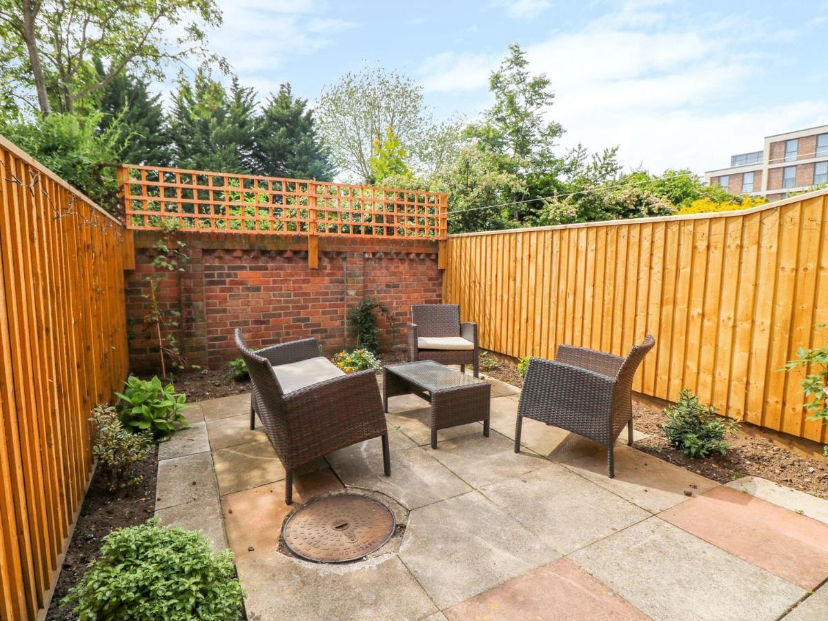 Villa 17 Fewster Way York Exterior foto